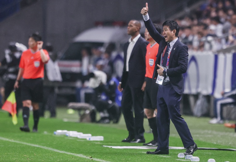 모리야스 하지메 일본 감독의 3-4-3 전술이 빛났는데, 저메인 료가 EAFF E-1 풋볼 챔피언십 데뷔전에서 4골을 넣었다.