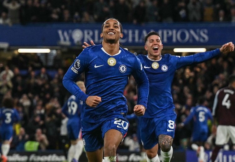 Chelsea thua ngược trên sân nhà ở vòng 18 Premier League